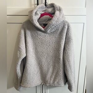 GAP Light Gray Sherpa Hoodie (never worn)